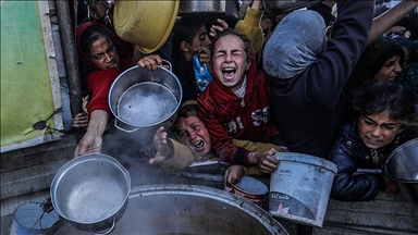 İsrail'in 64 gündür yardım girişini engellediği Gazze'de 3 bin 500 çocuk açlıktan ölebilir