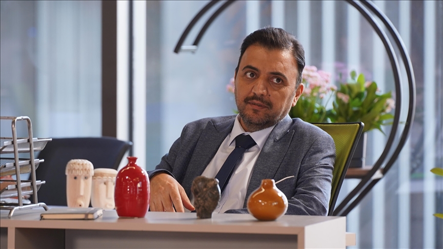 Şinasi Yurtsever'in rol aldığı son yapım "% İKİ" tabii'de izleyicilerle buluştu