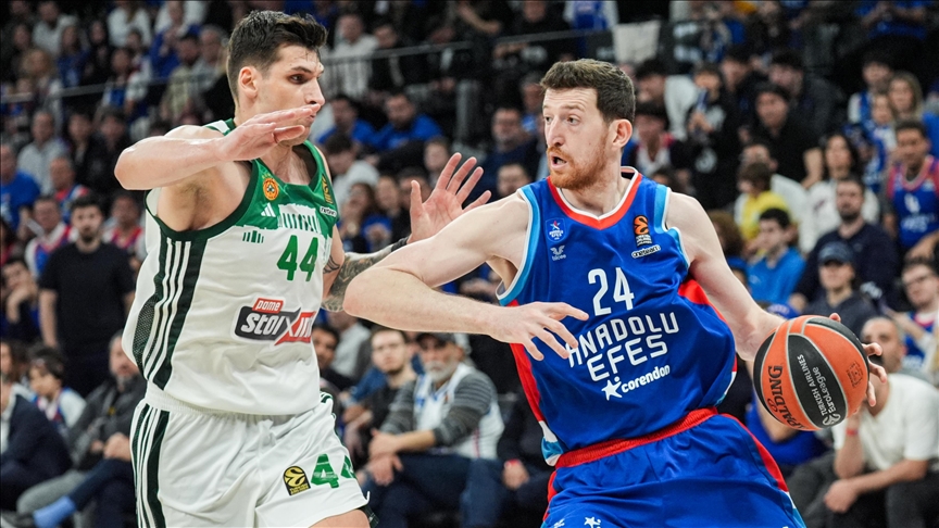 Anadolu Efes, Atina'da "dörtlü final" için parkeye çıkacak