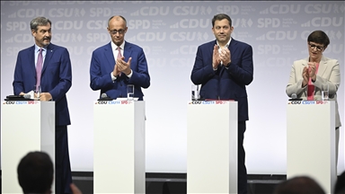 Almanya'da Hristiyan Birlik partileri ve SPD'nin üzerinde anlaştığı koalisyon protokolü imzalandı