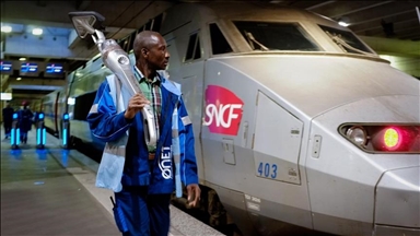 French rail unions' strike disrupts travel across country