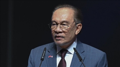 Malaysian premier urges peace as Iran's top diplomat arrives in Pakistan amid India tensions