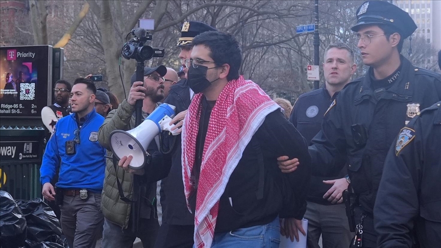 ABD'nin Washington Üniversitesi'nde Filistin'e destek veren yaklaşık 30 göstericiye gözaltı
