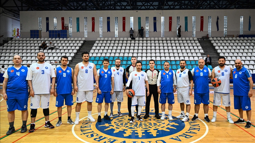 AA Erkekler Basketbol Turnuvası'nda yarı finalistler belli oldu