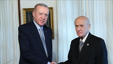 Serokomar Erdogan bi Serokê Giştî yê MHPyê Bahçelî ra hevdîtin kir
