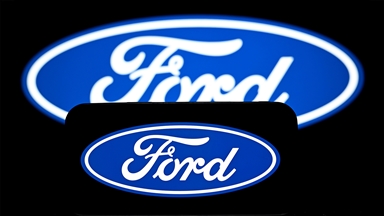 Ford, tarife belirsizliği dolayısıyla mali tahminlerini askıya aldı