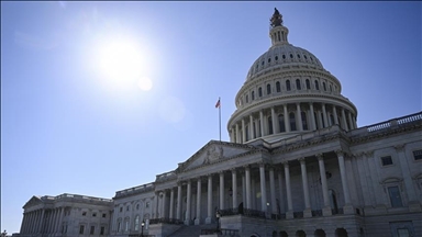 Senate Democrats unveil bill aiming to exempt small businesses from Trump's tariffs