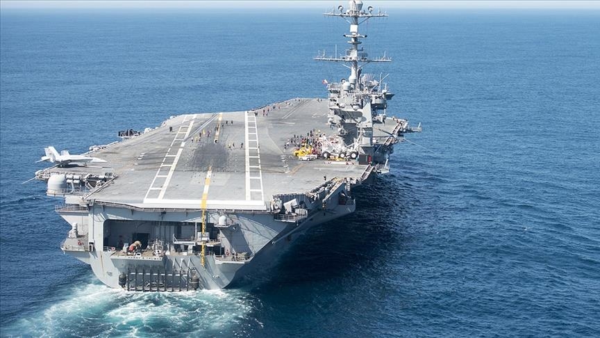 Авианосец США потерял второй самолет за 10 дней