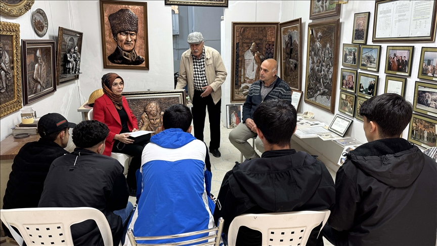Suça sürüklenen çocuklar, rol modellerle hayata hazırlanıyor