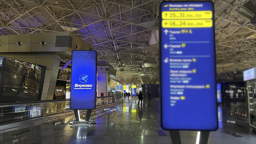 Rusya'da bazı hava yolu şirketleri uçuşlarda iptal ve gecikme uyarısı yaptı