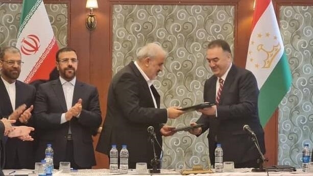 Таджикистан и Иран подписали пять экономических соглашений