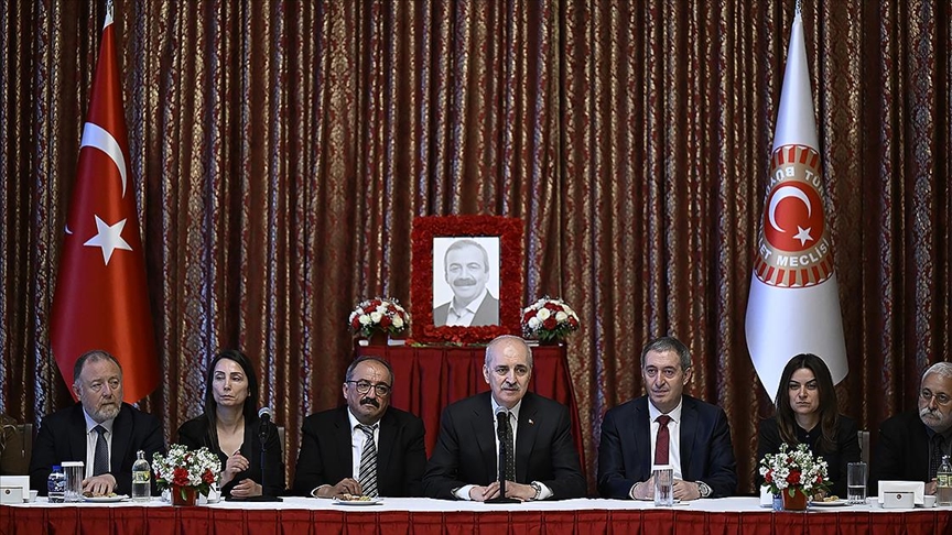 TBMM Başkanı Kurtulmuş: Sırrı Süreyya Bey 'Terörsüz Türkiye' olarak başlatılan sürece fevkalade değerli katkılar sundu
