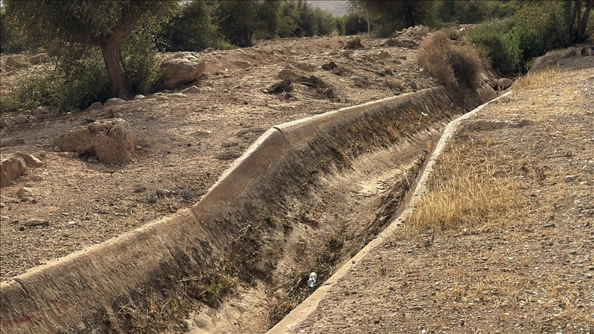 Batı Şeria'nın en önemli su kaynağı Filistinlileri yerinden etmek için kasten kurutuldu