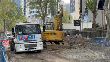 Sarıyer'de çöken yolda ekiplerin çalışması 5. gününde sürüyor