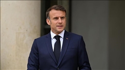 Français détenus en Iran : La France "agit sans relâche", affirme Macron