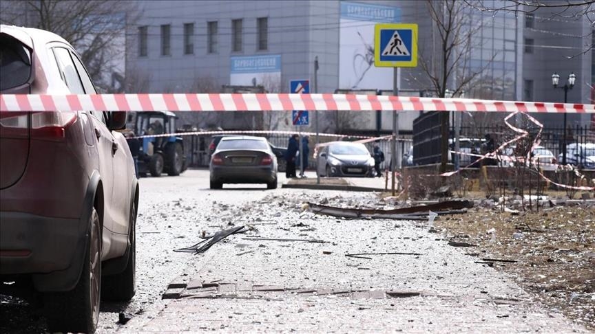 Russia, Ukraine trade accusations of attacking each other, despite Moscow's unilateral 3-day ceasefire