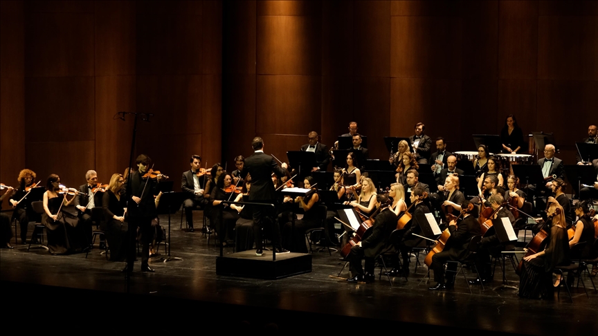 İstanbul Devlet Senfoni Orkestrası yarın akşam AKM'de konser verecek