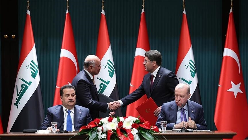 تركيا والعراق يوقعان مجموعة اتفاقيات بعدة مجالات