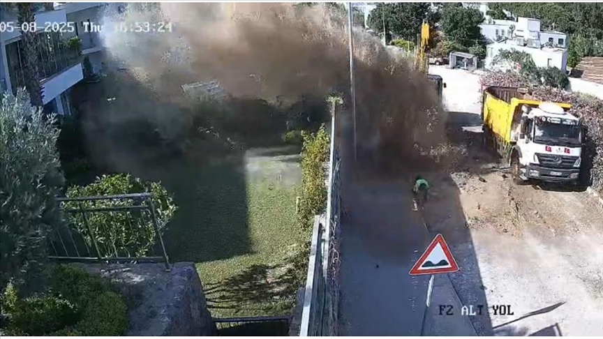 Bodrum'da içme suyu isale hattı patladı
