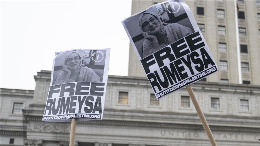 US senator calls for Turkish student Rumeysa Ozturk's release