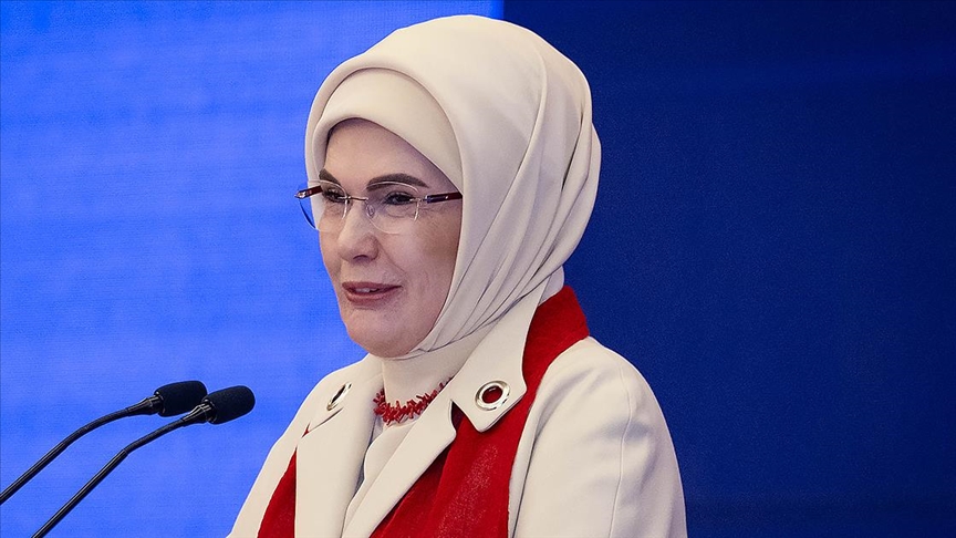 Emine Erdoğan, vatandaşları "Uluslararası İslam Sanatları Fuarı"na davet etti
