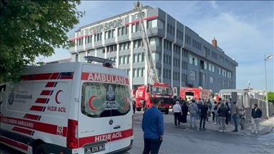 Bağcılar'da tekstil fabrikasında çıkan yangın söndürüldü