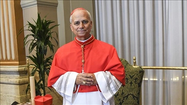 Robert Prevost bëhet papa i parë amerikan, merr emrin Leo XIV