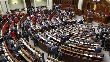 L’Ukraine ratifie un accord sur les ressources minérales avec les États-Unis