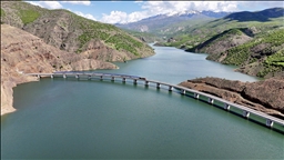 Vangölü Ekspresi'nin güzergahı fotoğraf meraklılarına kartpostallık kareler sunuyor
