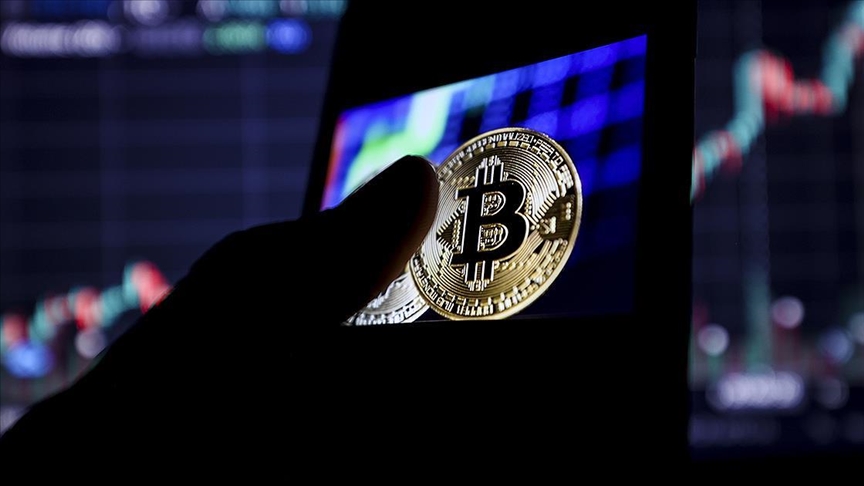 Bitcoin breaks back above 0,000 for 1st time in three months Bitcoin breaks back above 0,000 for 1st time in three months