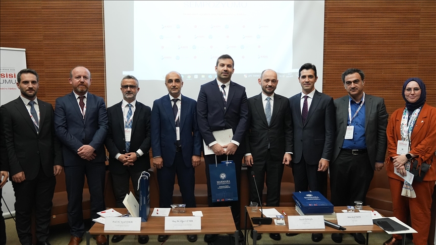 1. Kamu Diplomasisi Sempozyumu'nda "Türkiye Kamu Diplomasisi Panoraması" paneli yapıldı