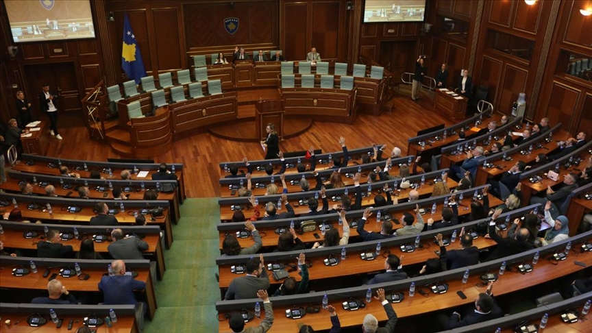 Kosova’da siyasi kriz derinleşiyor