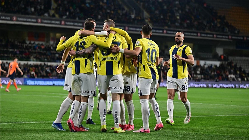 قدم.. فنربهتشة يتمسك بحظوظه في المنافسة على لقب الدوري التركي