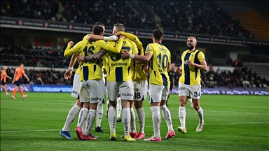 Fenerbahçe, Başakşehir deplasmanında 4 golle güldü