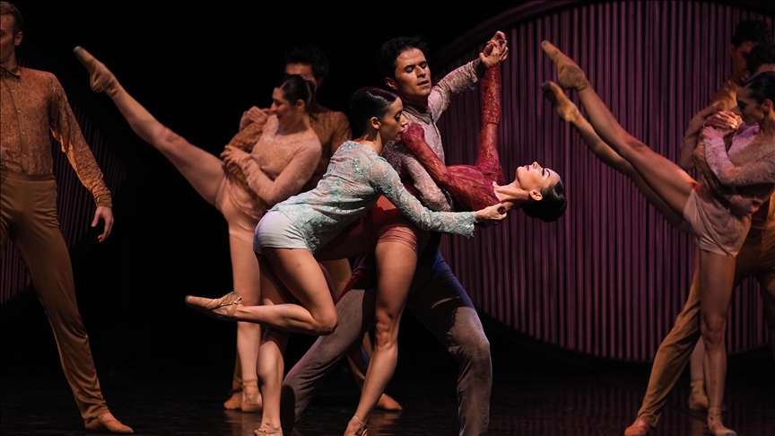 Opera sahnesinde “Tango Tutkusu” ile Latin rüzgarı esti