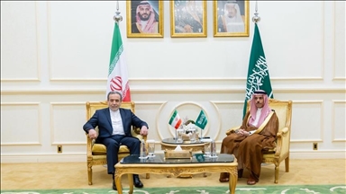 Bin Farhan et Araghchi discutent de l'élargissement de la coopération entre l’Arabie saoudite et l’Iran