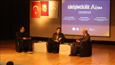 Seasoned Turkish businessman shares his entrepreneurial journey with students