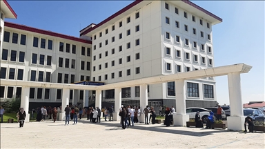 Ardahan Üniversitesinden "kampüste ayı görüldü" uyarısı