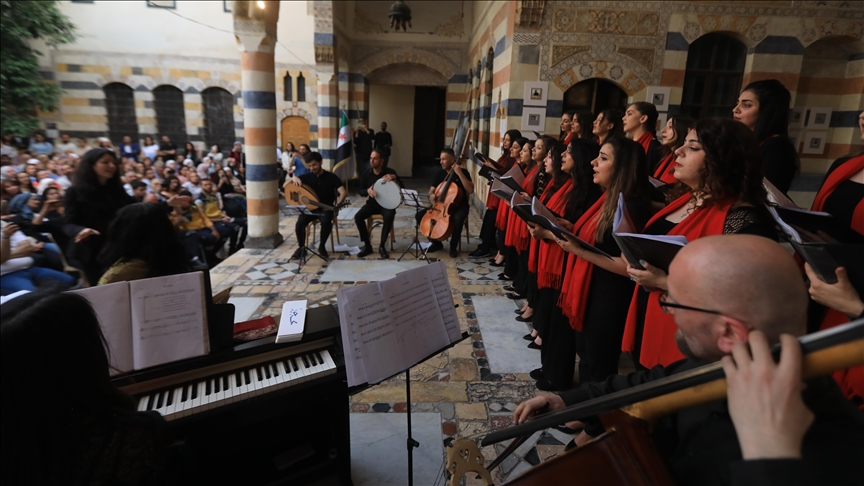 Gardenia, kori i grave në Siri që magjeps artdashësit me nota revolucioni