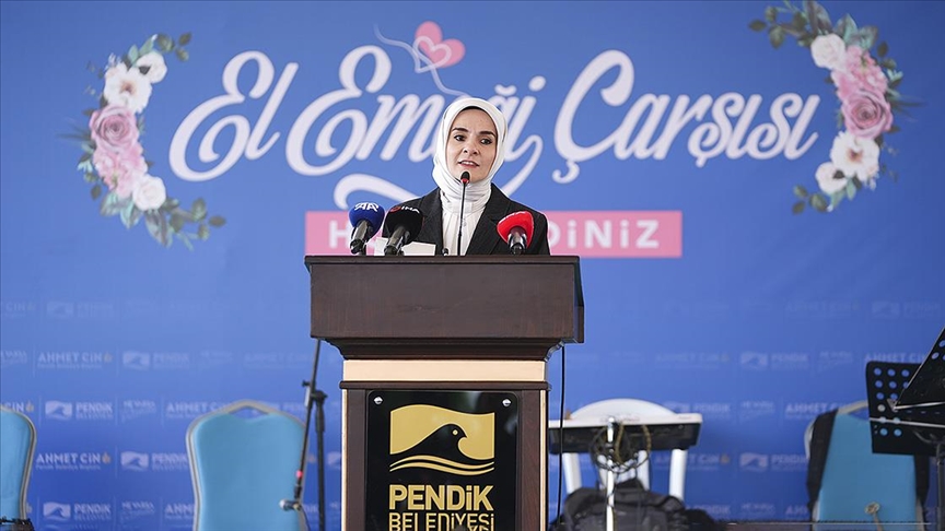 Bakan Gökta艧: Kad谋n谋n her alanda güçlenmesi bizim için çok k谋ymetli
