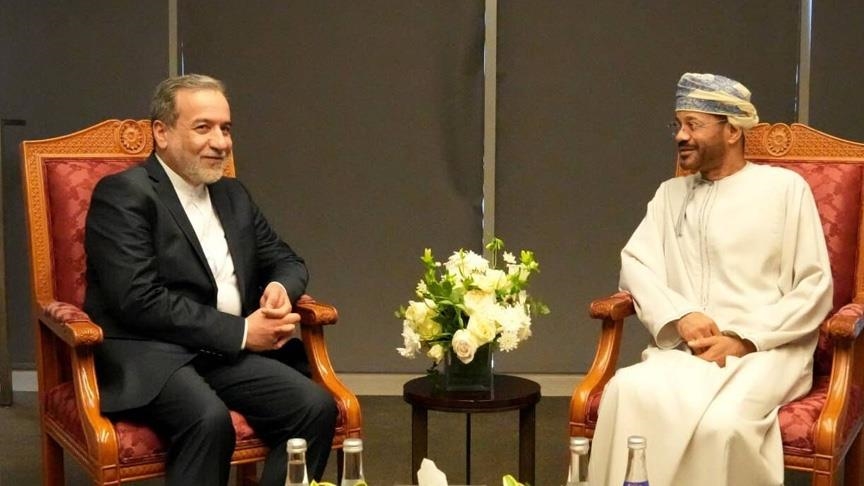 عراقجي يلتقي نظيره العماني قبيل جولة رابعة من "مفاوضات النووي"