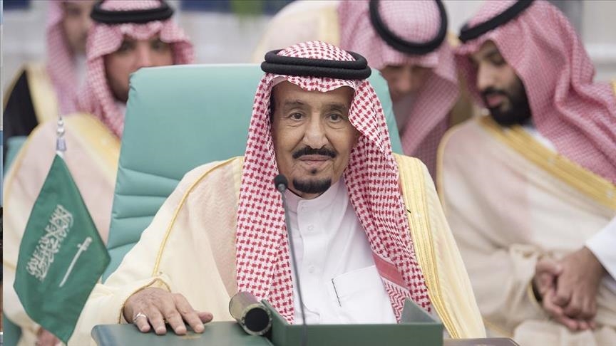 ملك السعودية يدعو سلطان عمان إلى القمة الخليجية الأمريكية
