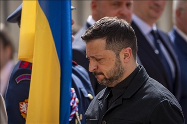 L'Ukraine s'attend à ce que la Russie confirme le cessez-le-feu à partir de lundi (Zelensky) 