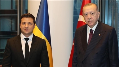 Erdogan et Zelensky abordent les relations bilatérales et les pourparlers de paix 