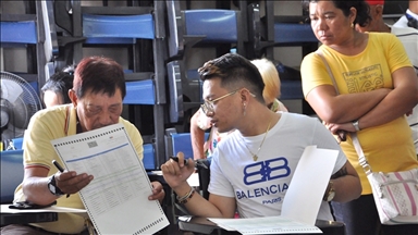 Filipinler'de milyonlarca kişi kritik ara seçimlerde sandık başında