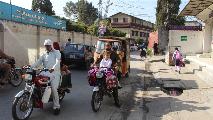 Pakistán anuncia que 40 civiles, incluidos 15 niños y 7 mujeres, perdieron la vida en los ataques de la India