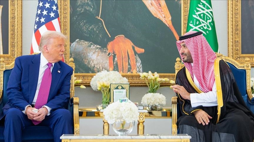Serokê Amerîkayê Trump li dîwana Qraliyetê bi bîn Selmanê prensê welîehd ra civiya