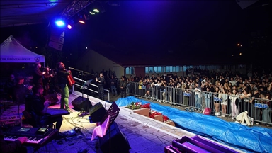 Sınır kenti Edirne'de Türk, Bulgar ve Yunan müzisyenler Balkan şarkıları seslendirdi