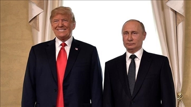 Трамп смета дека Путин би сакал тој да присуствува на преговорите во Истанбул, ја остави отворена можноста