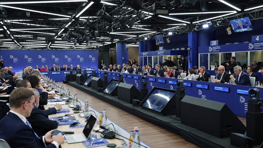 NATO defense chiefs reaffirm support for Ukraine